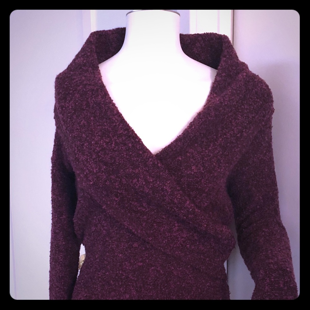 Moda International burgundy sweater - M